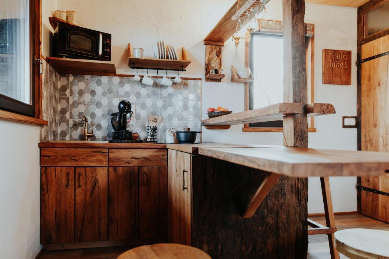 Отель Treehouse Drevesna Hiska Strkovo Gnezdo Ranc Jures Лютомер Экстерьер фото