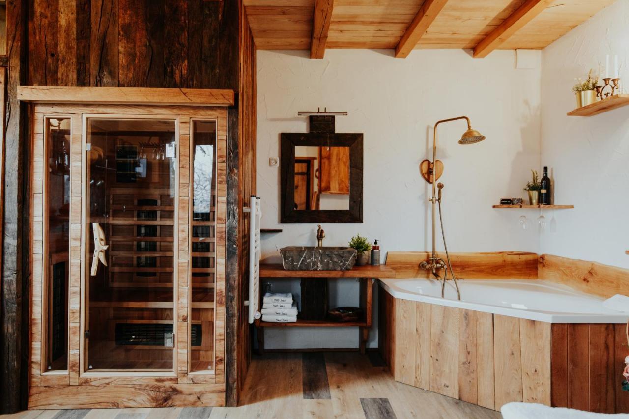 Отель Treehouse Drevesna Hiska Strkovo Gnezdo Ranc Jures Лютомер Экстерьер фото