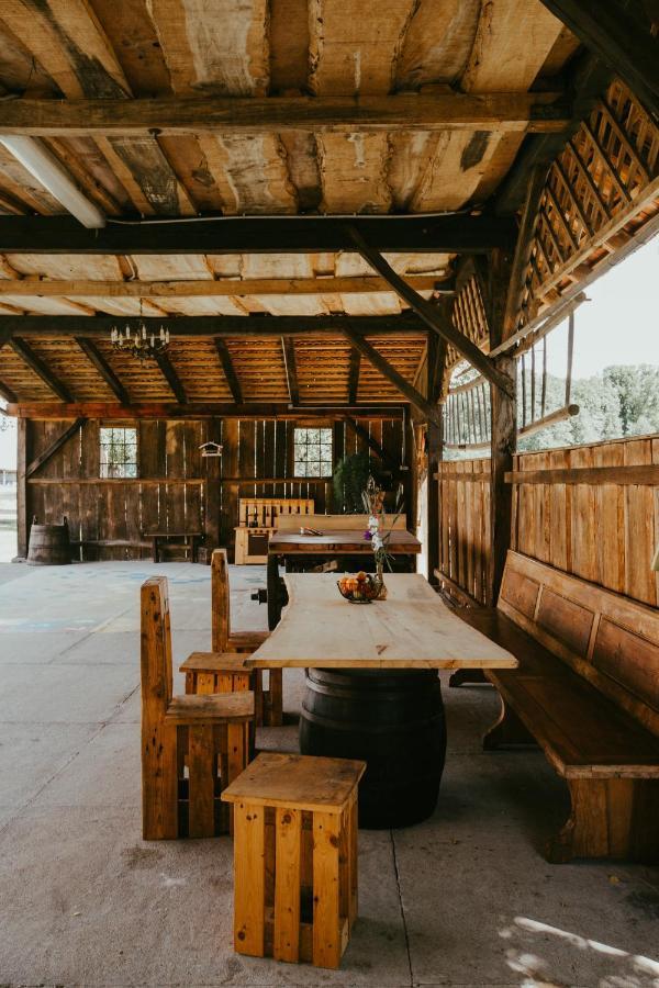 Отель Treehouse Drevesna Hiska Strkovo Gnezdo Ranc Jures Лютомер Экстерьер фото