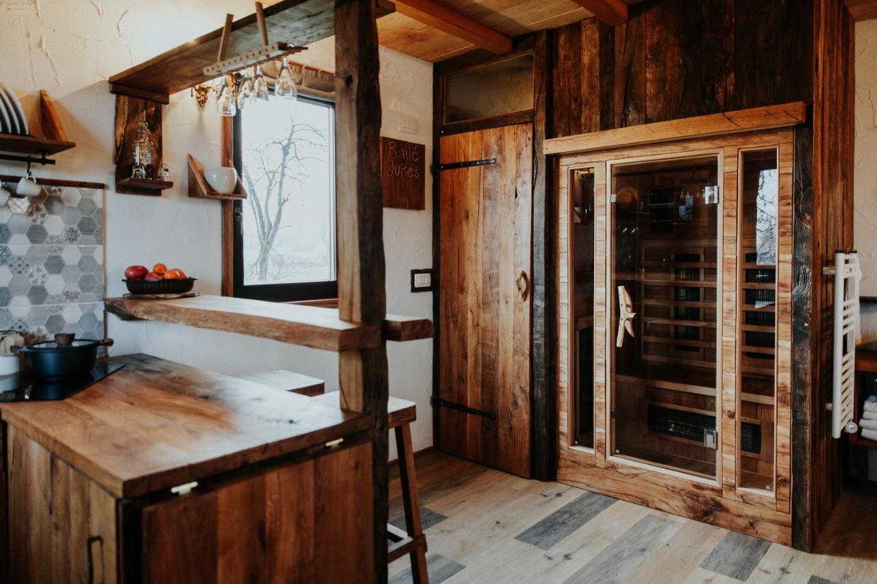 Отель Treehouse Drevesna Hiska Strkovo Gnezdo Ranc Jures Лютомер Экстерьер фото